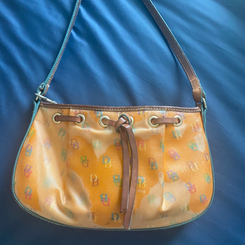 Orange Dooney & Burke Y2K leather purse